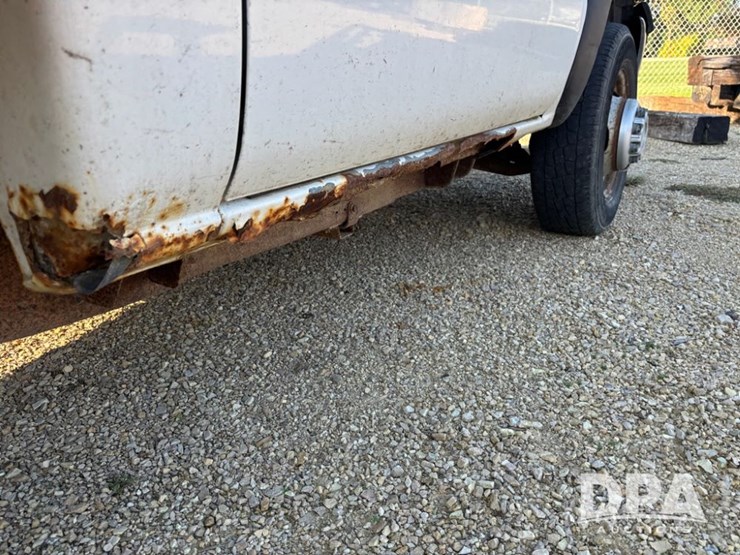 2001-gmc-3500-image-29