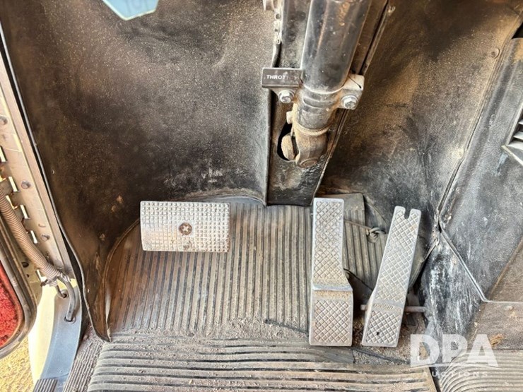 1987-freightliner-dry-tender-truck-(gp11695,-unit-401)-image-84