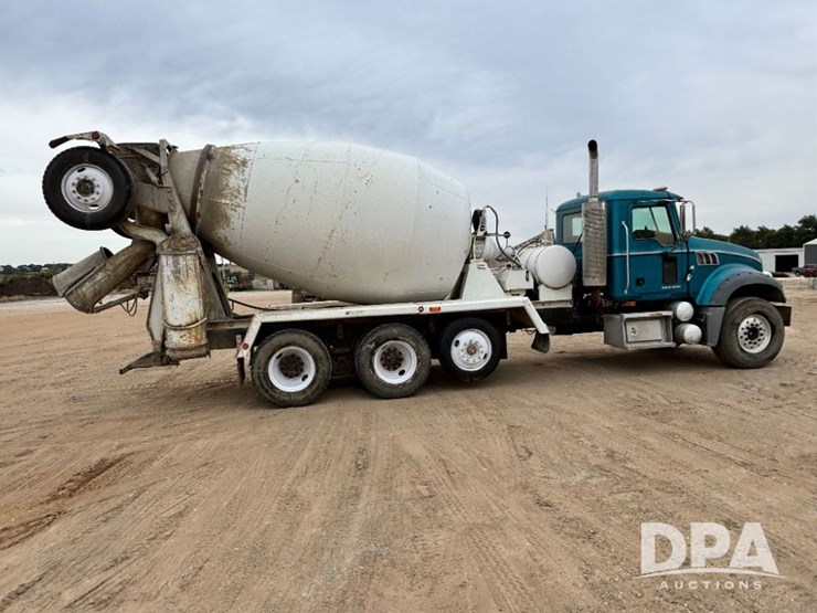 mack-granite-gu713-image-9