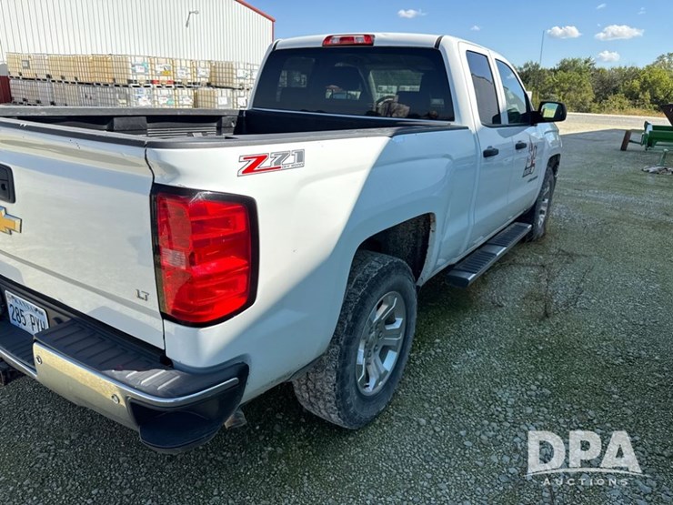 2014-chevrolet-silverado-image-46