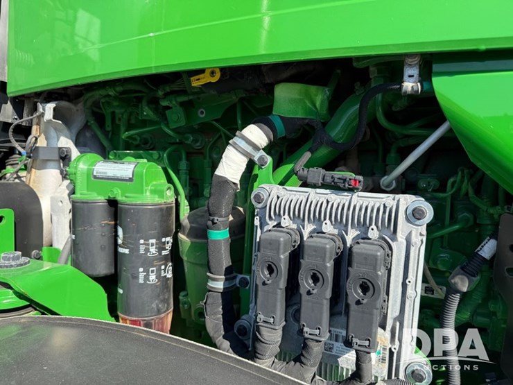 2023-john-deere-800r-image-102