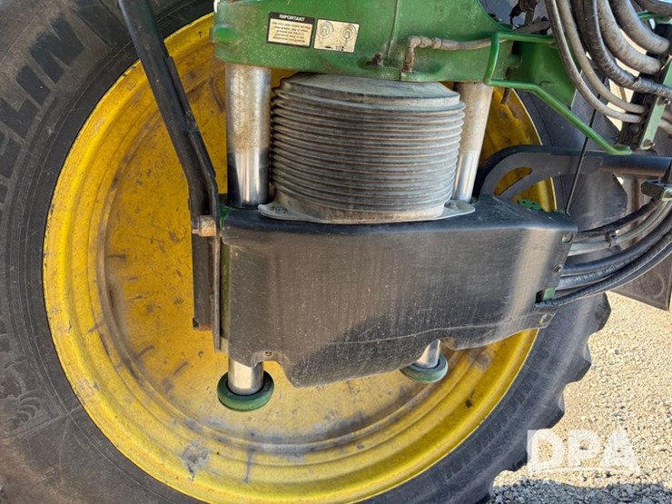 2021-john-deere-r4044-image-56