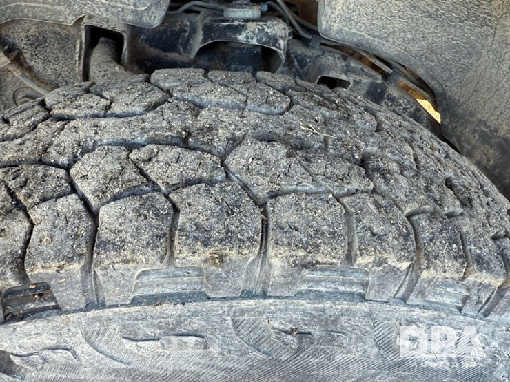 2002-gmc-3500-image-41