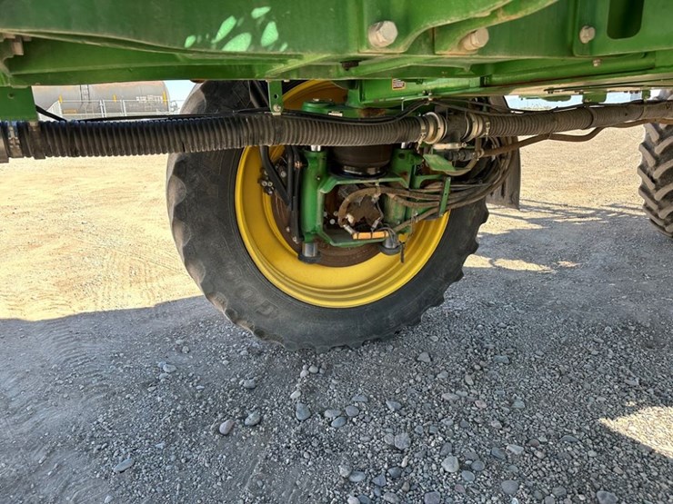 2015-john-deere-r4045-image-26