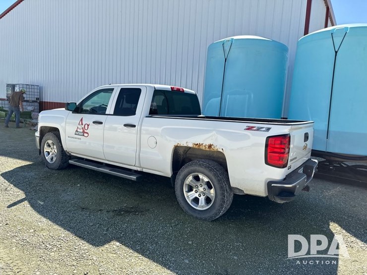 2014-chevrolet-silverado-image-15