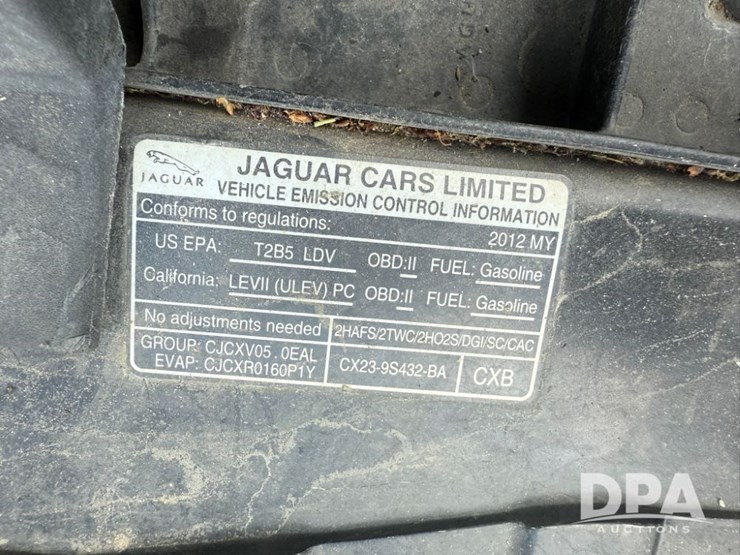 2012-jaguar-xj-sedan-(lld1443)-image-22