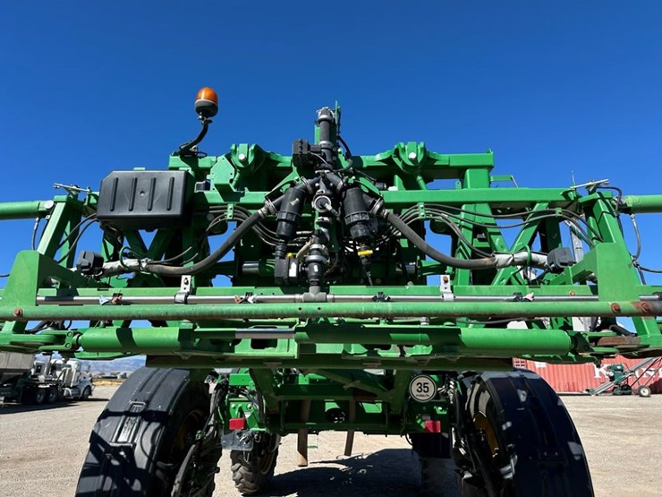 2015-john-deere-r4045-image-33