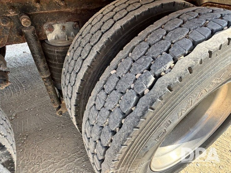 2000-mack-ch613-image-16