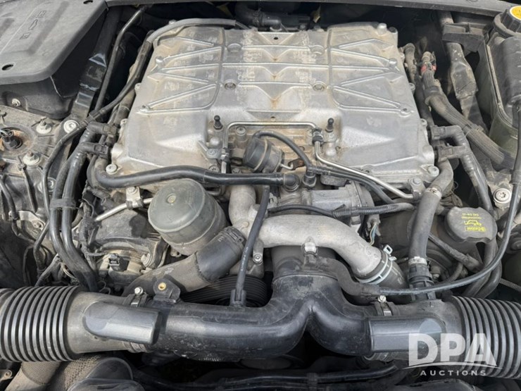 2012-jaguar-xj-sedan-(lld1443)-image-18