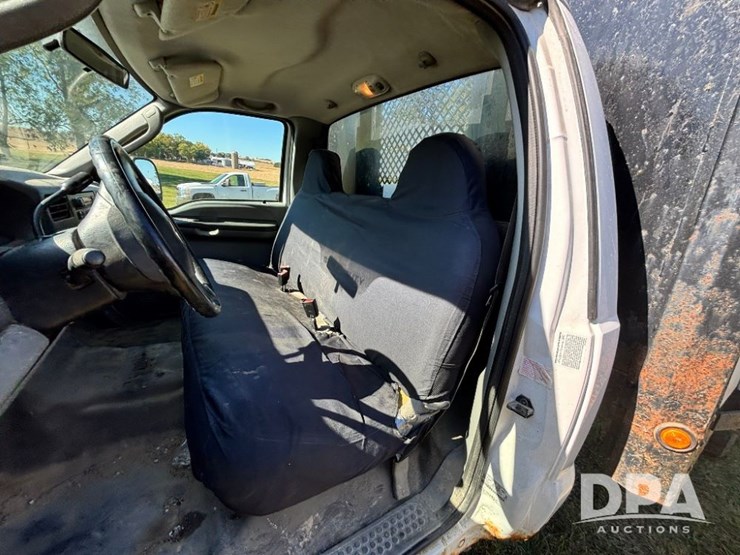 2003-ford-f450-xl-image-48