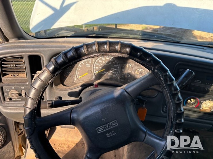 2001-gmc-3500-image-37