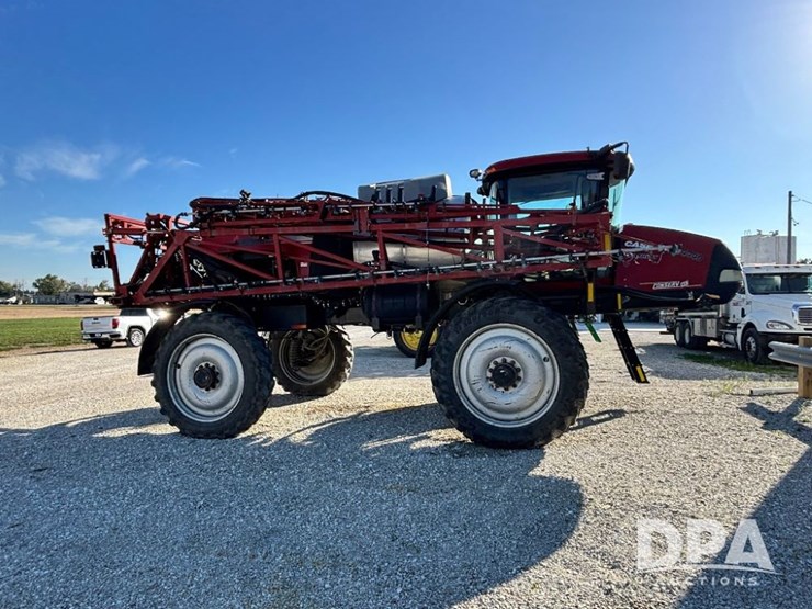 2015-case-ih-patriot-4440-image-6