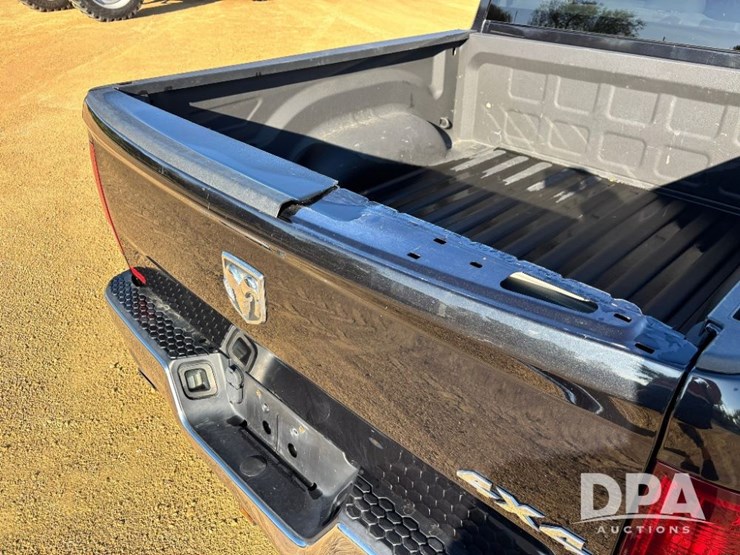 2019-dodge-ram-1500-image-32