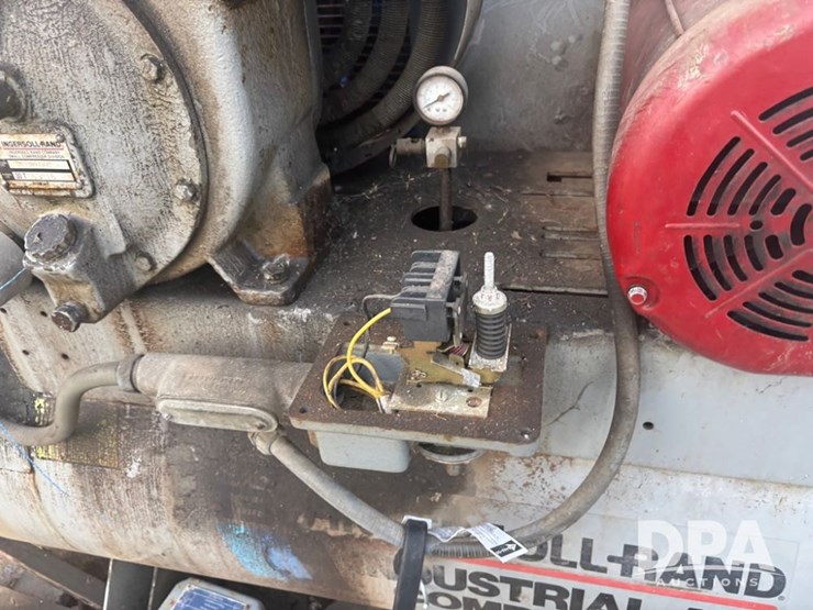 ingersoll-compressor-(dr12417)-image-6