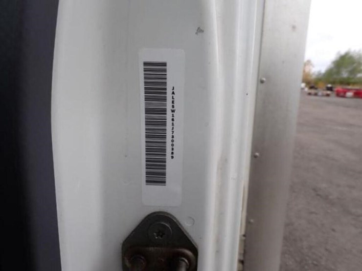 2018-isuzu-nrr-image-9