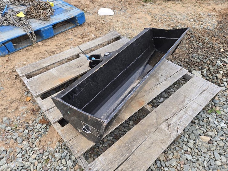 #6909-•-approx.-40"-unused-mini-excavator-tilt-bucket-image-4