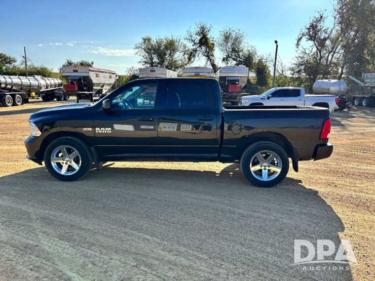 2016-dodge-ram-1500-image-12