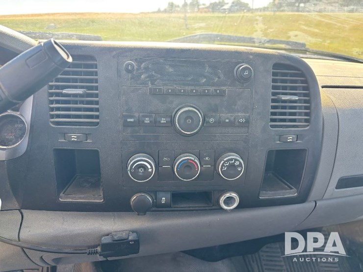 2012-chevrolet-2500hd-image-70