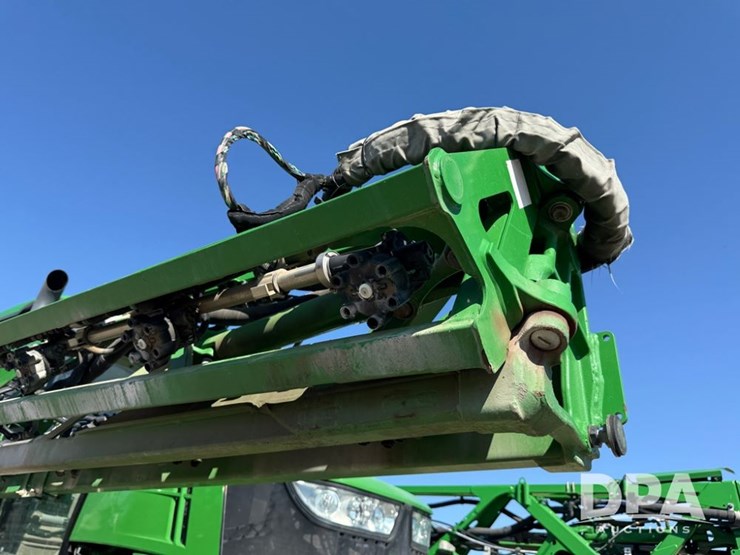 2021-john-deere-r4044-image-90