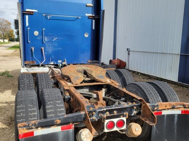 1999-kenworth-t800-image-3