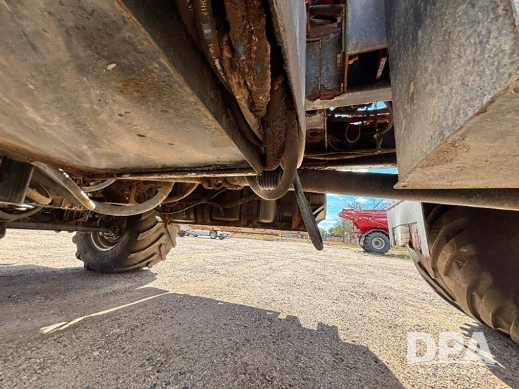 2014-case-ih-titan-4530-image-35