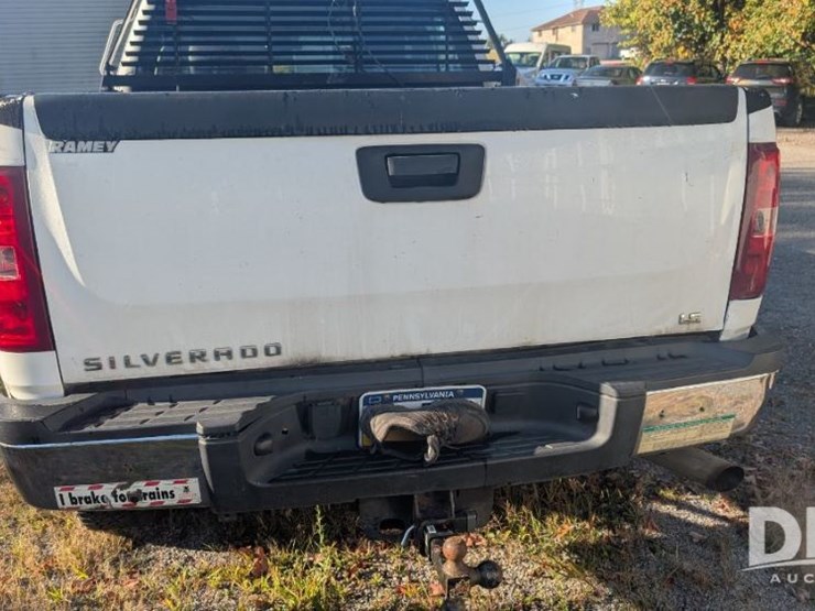 2013-chevrolet-silverado-image-5