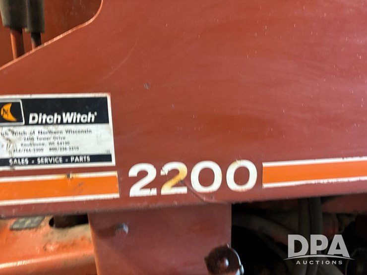 ditch-witch-2200-image-9