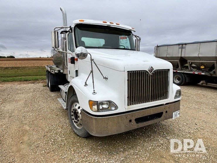 2007-ihc-9200i-liquid-nurse-truck-(gp11642,-unit-505)-image-4