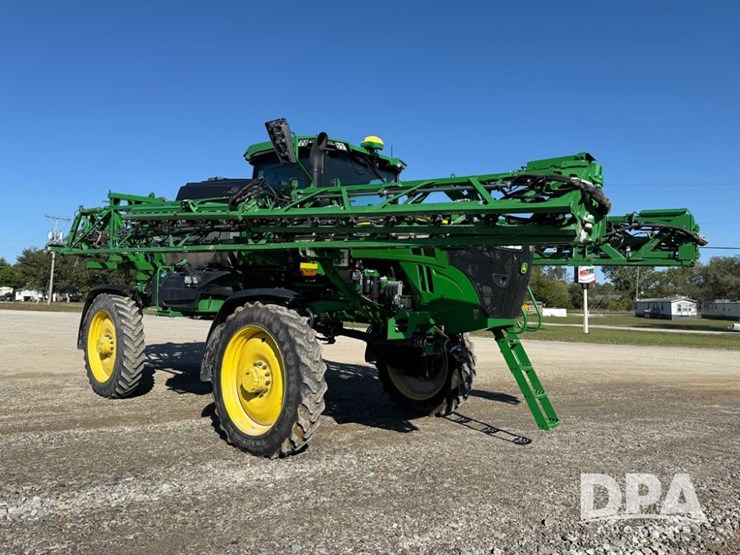 2022-john-deere-412r-image-1