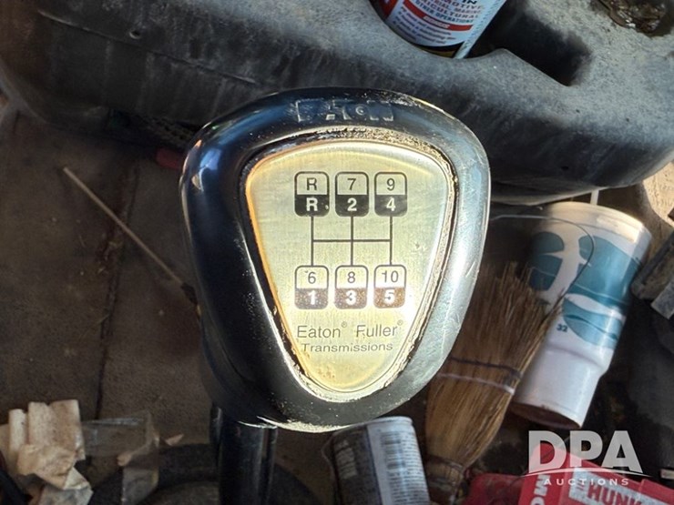 2002-international-9100i-cab/chassis-(np6156,-unit-286)-image-63