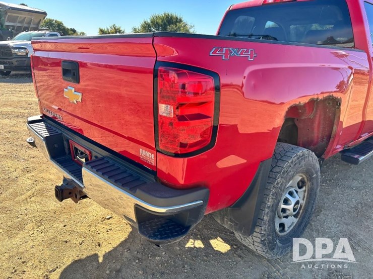 2016-chevrolet-2500-image-39