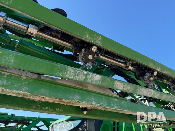 2021-john-deere-r4044-image-62
