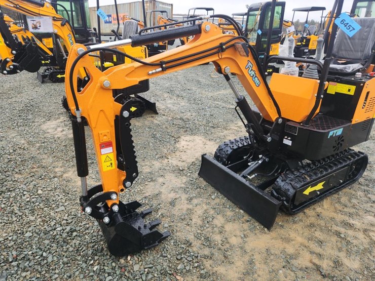 #6457-•-unused-future-ft13-mini-excavator-image-9