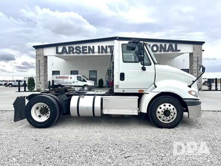 2018-international-prostar-image-9