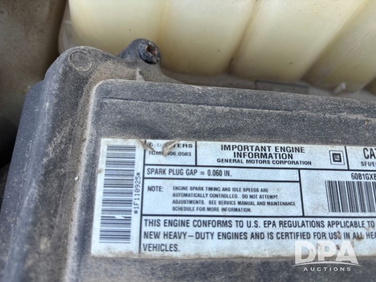 2001-gmc-3500-image-22