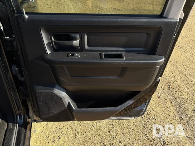 2016-dodge-ram-1500-image-63