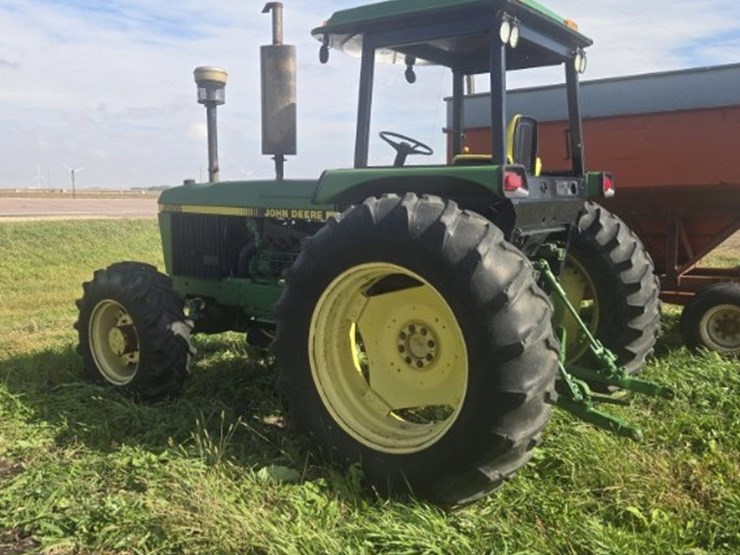 john-deere-2955-image-5