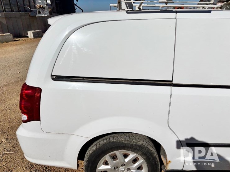 2014-dodge-ram-van-image-39