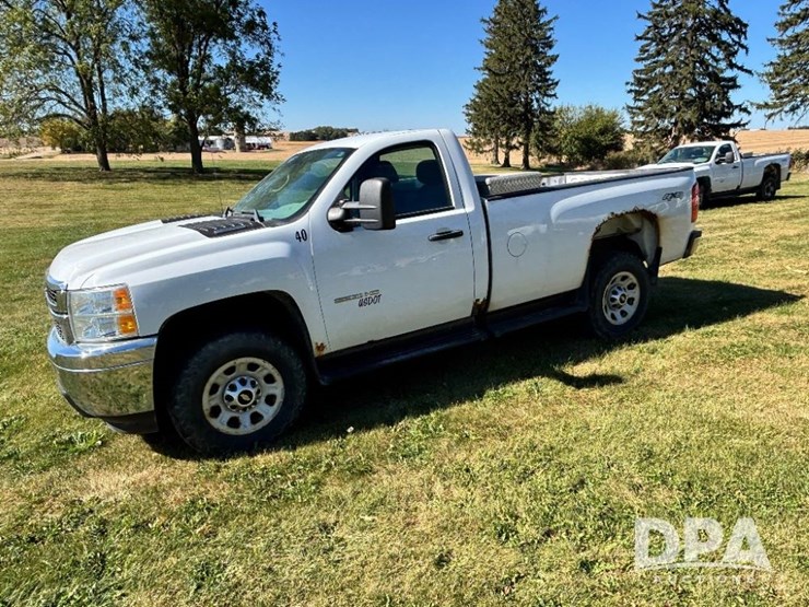 2012-chevrolet-2500hd-image-12