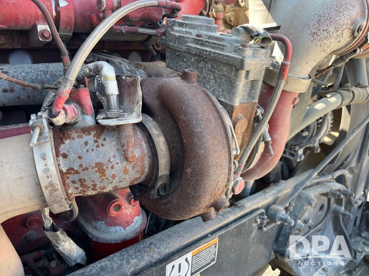 2014-peterbilt-386-image-87