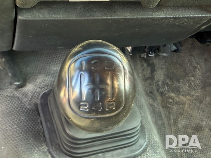 2002-gmc-3500-image-60