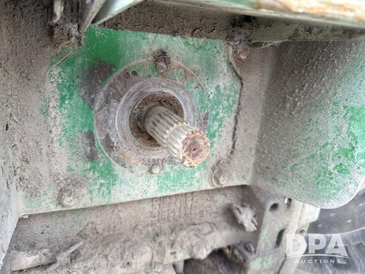 1996-john-deere-7400-image-40