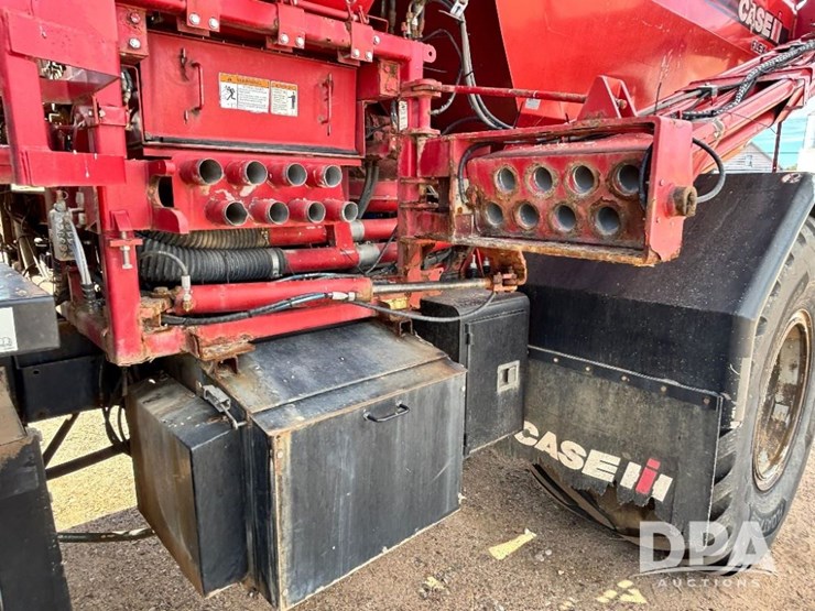 2014-case-ih-titan-4530-image-28