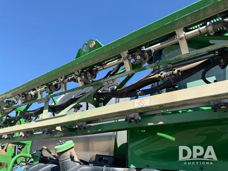 2021-john-deere-r4044-image-99