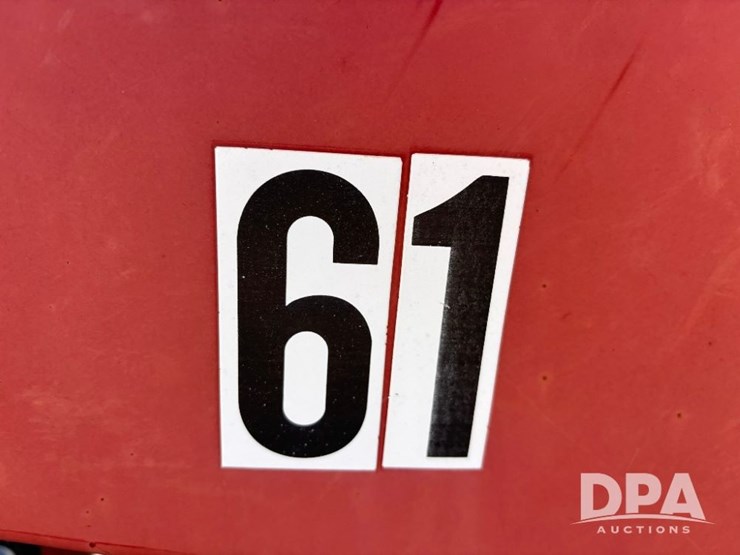 2002-case-ih-2800-image-40