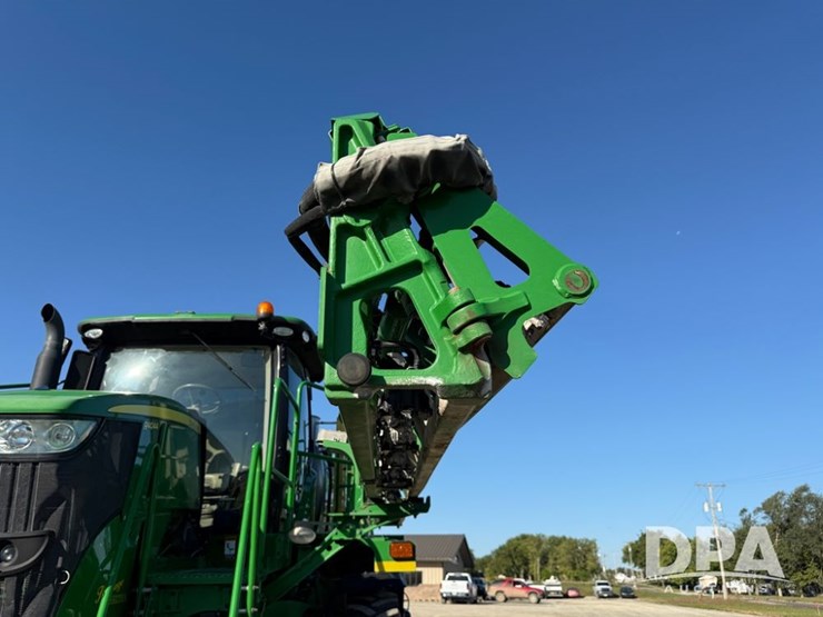 2021-john-deere-r4044-image-60