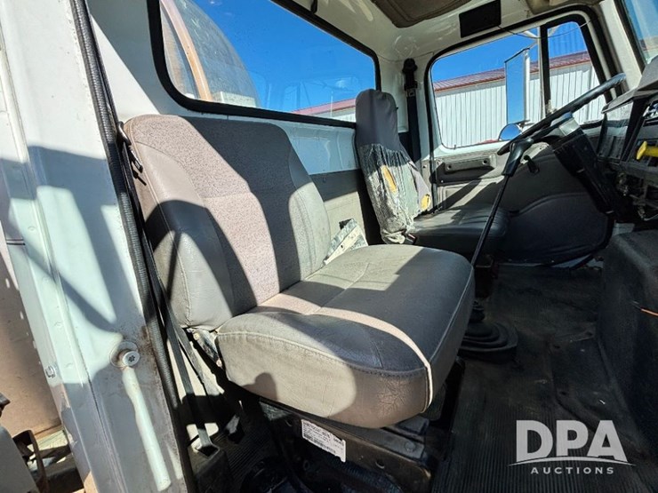 1999-ihc-4700-liquid-nurse-truck-(gp11652,-unit-126458)-image-70