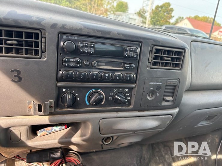 2003-ford-f350-image-34