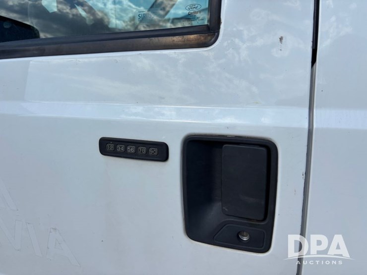 2015-ford-f250-image-14