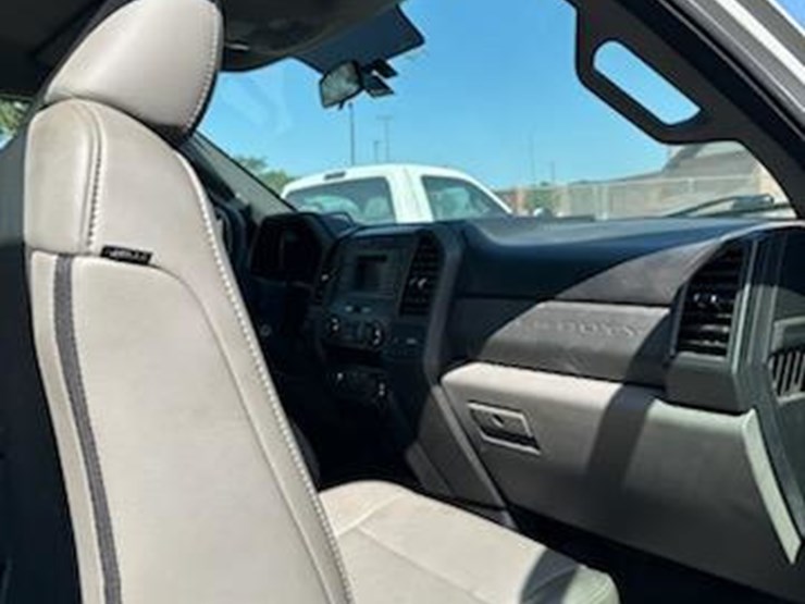 2019-ford-f550-image-9